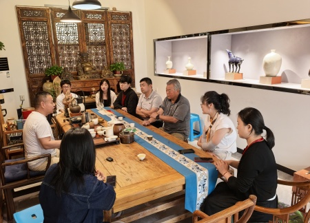 校企携手育英才 基地揭牌促实践 米乐mile官方网站艺术学院与大宋定瓷共建实习基地