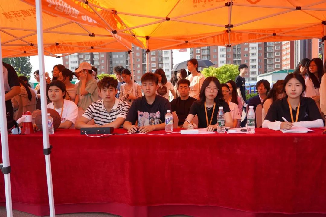 米乐官网男篮凯歌高奏 功成志酬