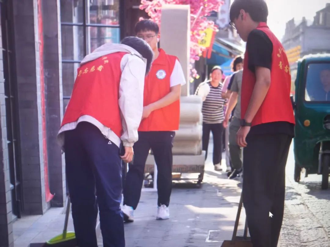 践青春志愿行  绘古街新风貌 ——我院西大街志愿服务顺利开展