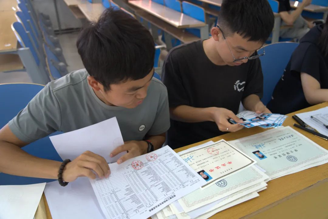 米乐mile官方网站 资源与工程技术学院 青春散场 梦想启航