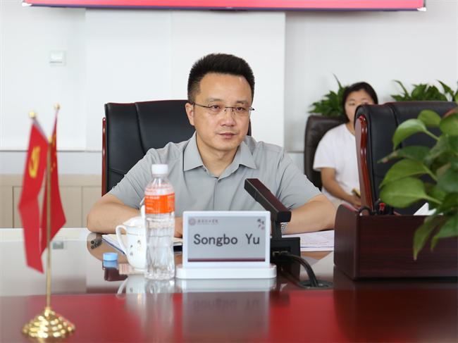 塞浦路斯那波勒斯大学校长一行再度访问米乐mile官方网站