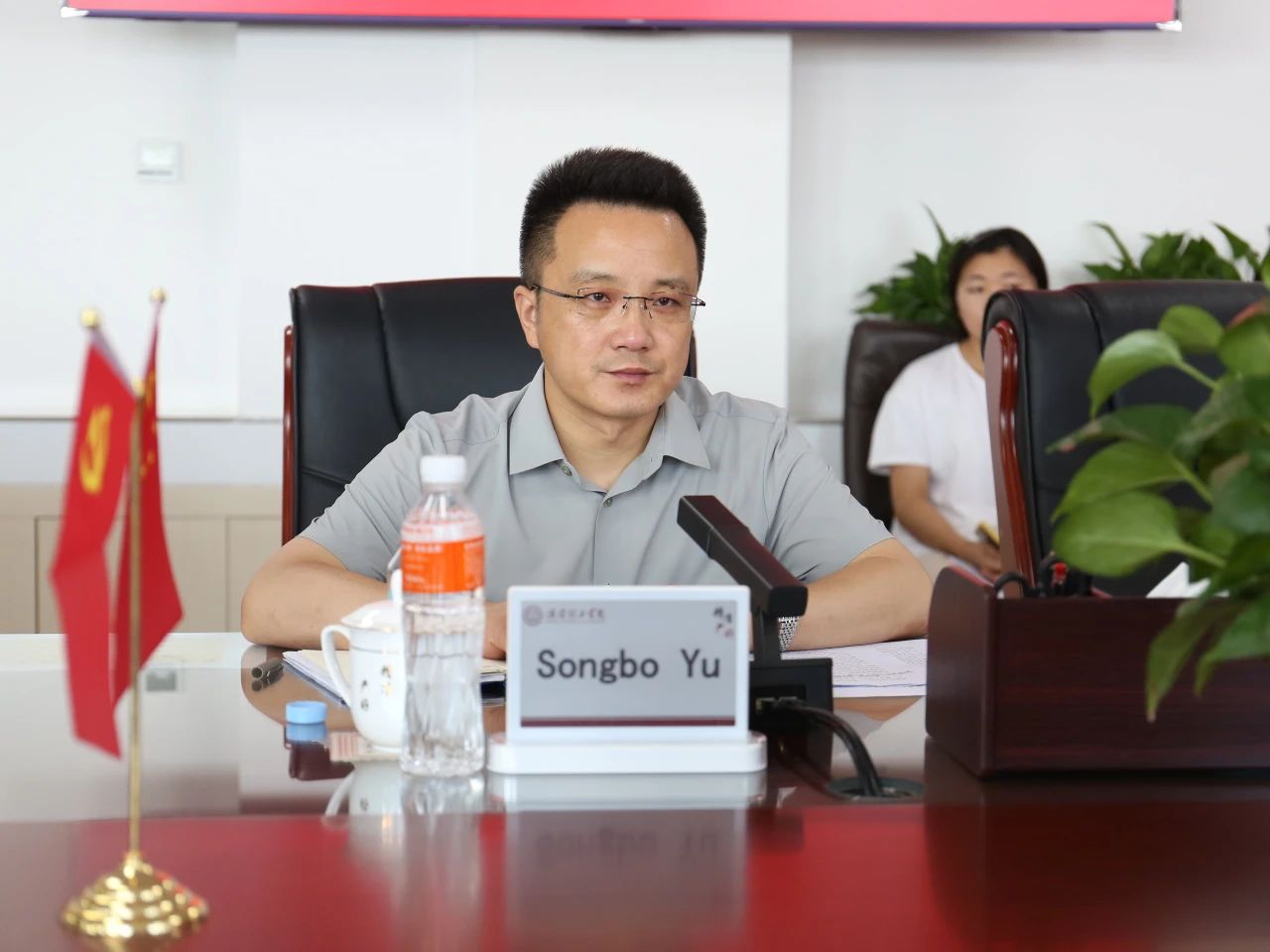 塞浦路斯那波勒斯大学校长一行再度访问米乐mile官方网站