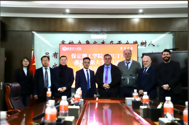 塞浦路斯 - 那波勒斯大学教育质量评估组来米乐官网考察