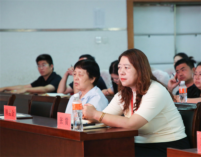 米乐mile官方网站开展深入贯彻中央八项规定精神专题党课