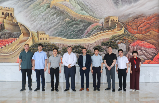 那波勒斯大学校长访问米乐mile官方网站