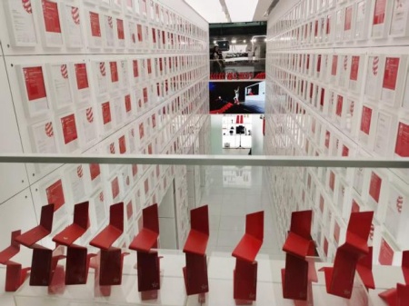 米乐mile官方网站艺术学院教师团队走访洛可可创新设计集团——AI赋能，开启艺术设计校企合作新局