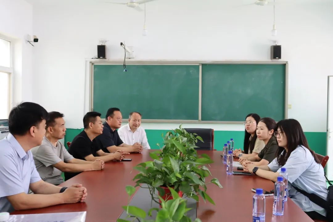 米乐mile官方网站教育学院访企拓岗，与冉庄小学共建实习就业基地