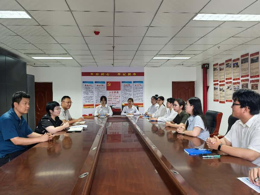 校政联动筑平台 青春实践显担当——米乐mile官方网站与莲池区教体局暑期岗位实践活动成果丰硕