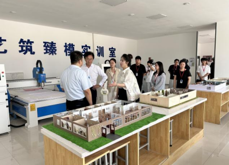 迎评共建强内涵 吸取经验促发展——两校艺术学院交流会成功举办