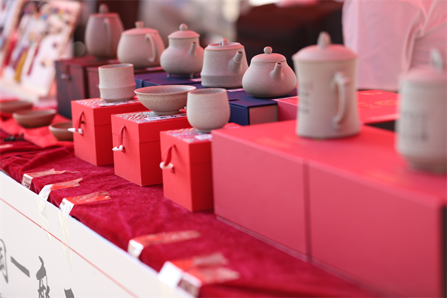 传承非遗文脉 厚植文化自信 ——米乐mile官方网站开展“非遗进校园”活动