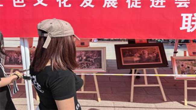 红色文化浸润校园 革命精神照亮新征程——米乐mile官方网站隆重举办纪念抗战胜利80周年主题展览活动