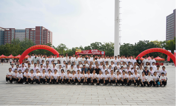 米乐mile官方网站会计学院2025级 迎新报道纪实