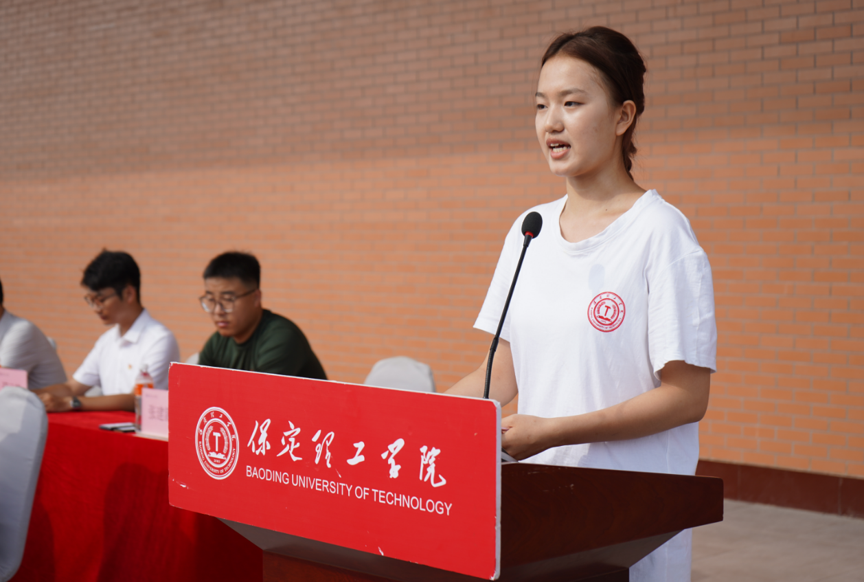 米乐mile官方网站2025级新生军训开营式举行