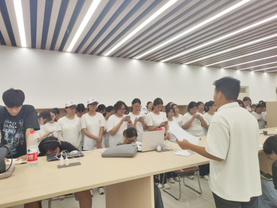 米乐mile官方网站图书馆顺利开展2025级新生入馆教育活动