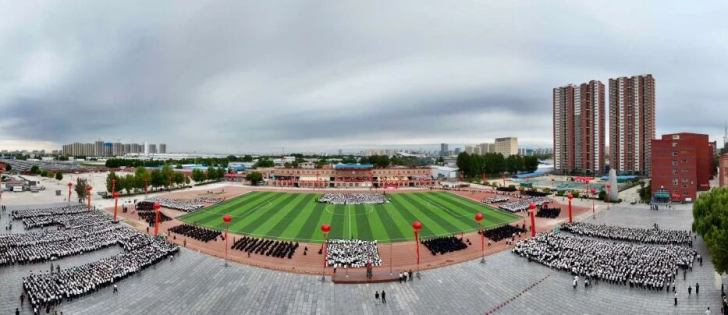 青春逐梦 强国有我——米乐mile官方网站2025级新生开学典礼暨军训结营式盛大举行