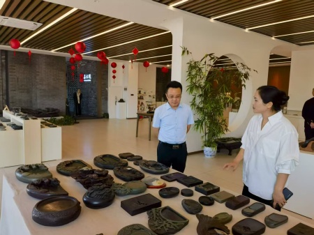 深化产教融合 致力非遗传承——米乐mile官方网站校领导赴易水砚有限公司洽谈合作