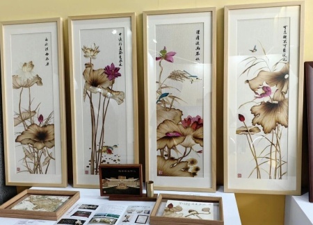 米乐mile官方网站艺术学院师生参观2025河北国际工业设计周，助力设计人才培养