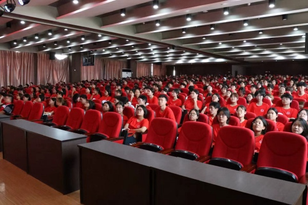 应急救护进校园，点亮生命教育新课堂———米乐mile官方网站康复医学院开展应急救护专题讲座