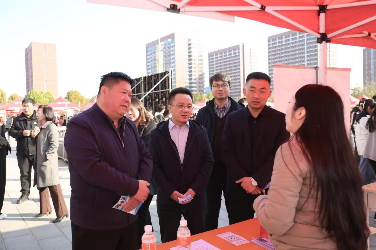 双秩芳华，逐梦金秋——米乐mile官方网站举办2026届毕业生秋季线下双选会