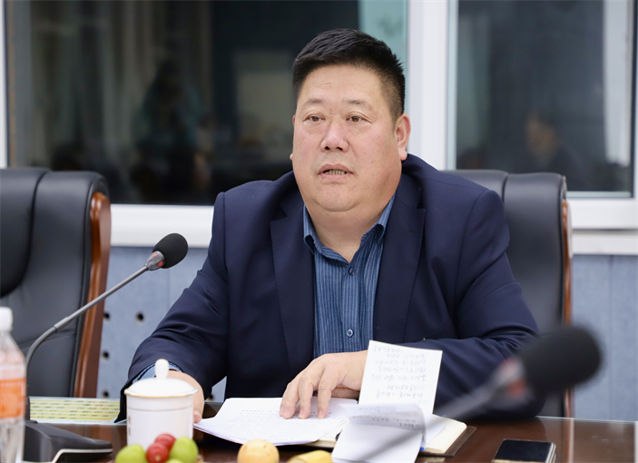 情暖重阳 共话发展——米乐mile官方网站举办2025年重阳节老专家老教授茶话会