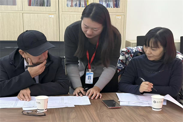 汇聚专家智慧，筑牢论文质量根基——经济学院2026届毕业论文选题论证会圆满完成