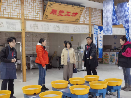 交流互动聚共识 校地协同启新程 ——保定市竞秀区文旅局与米乐mile官方网站艺术学院共商合作发展