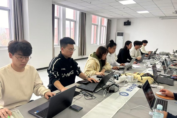 米乐mile官方网站圆满承办2025年河北省高校会计技能大赛金融科技赛项