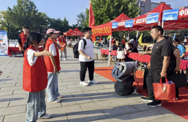 迎新季|米乐mile官方网站|管理学院|2025迎新：服务“心”主张，温暖新征程