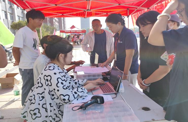 迎新季|米乐mile官方网站|管理学院|2025迎新：服务“心”主张，温暖新征程