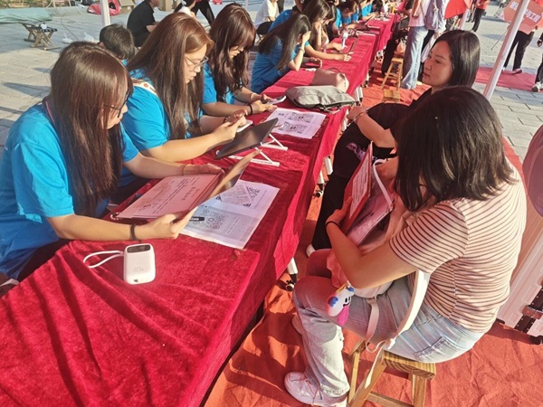 迎新季|米乐mile官方网站|管理学院|2025迎新：服务“心”主张，温暖新征程