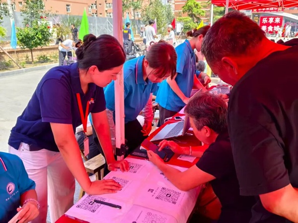 迎新季|米乐mile官方网站|管理学院|2025迎新：服务“心”主张，温暖新征程