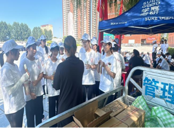 军训纪实|米乐mile官方网站|管理学院|暖透学子心，致敬教官情