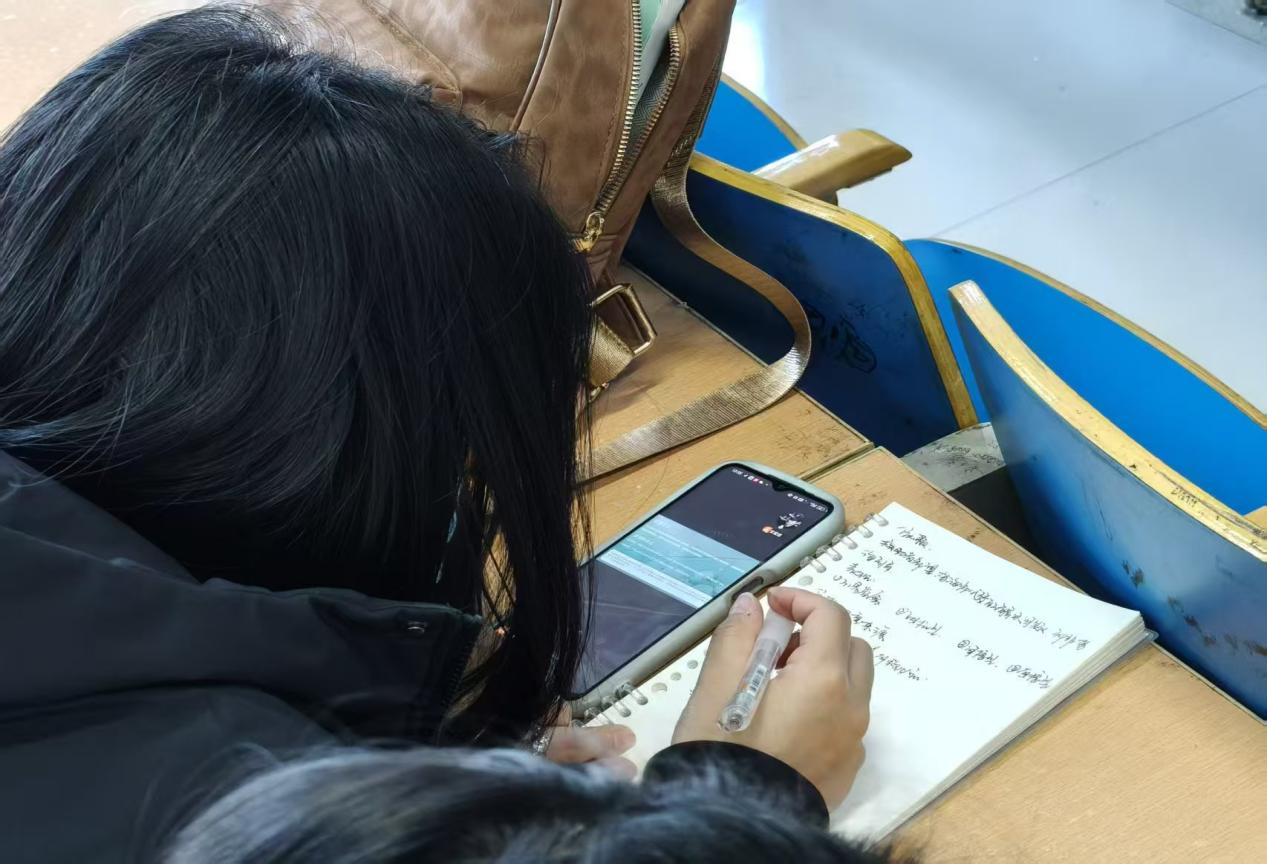 米乐mile官方网站应用心理学公益小组：以专业之力，筑公益心理防线