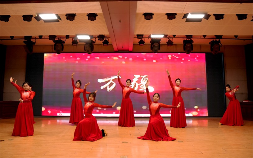 “共筑非遗梦 携手创未来” ——米乐mile官方网站2025年非物质文化遗产传承与发展共同体成立大会圆满召开