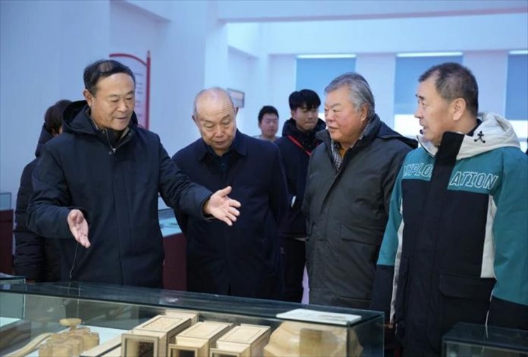 “共筑非遗梦 携手创未来” ——米乐mile官方网站2025年非物质文化遗产传承与发展共同体成立大会圆满召开