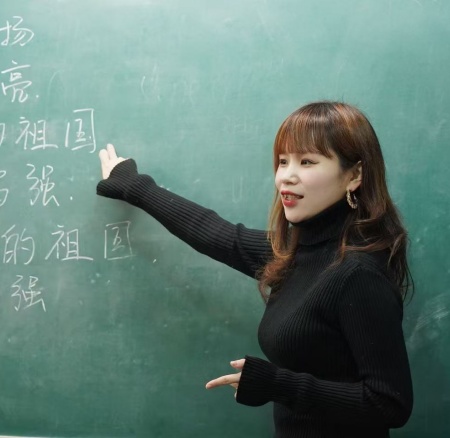 以美培元 文艺赋能 —— 米乐mile官方网站美育支教点亮易县乡村学子艺术梦