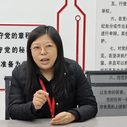 笔尖传情，暖意助考：管理学院温情涌动，为考研学子送上“加油能量包”