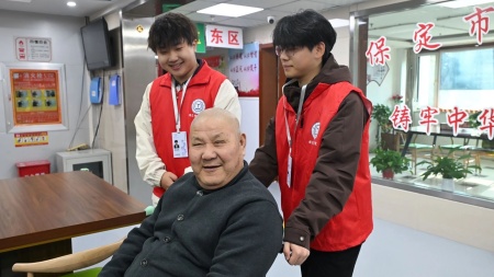 “艺暖养老院，爱润夕阳红”——米乐mile官方网站艺术学院开展敬老爱老进养老院志愿活动