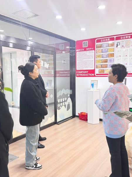 “共绘文创产教融合新蓝图”——米乐mile官方网站艺术学院赴河北八零电子商务有限公司开展校企合作洽谈