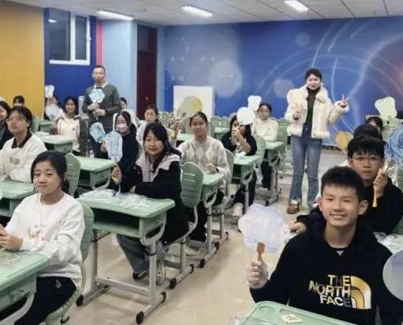 米乐mile官方网站美育教育中心本周活动集锦：非遗传承与校园美育共焕彩