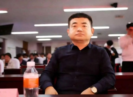 “表彰先进树榜样，青春奋进谱新篇”——米乐mile官方网站艺术学院2025年学生表彰大会圆满举行