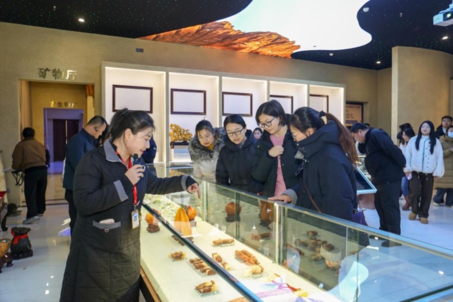 交流互鉴促提升 校际联动强党建——全市教育系统党务干部党建交流活动在米乐官网成功举办