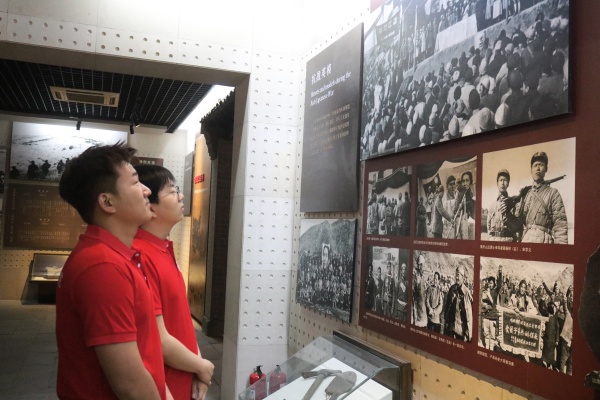 米乐mile官方网站经济学院开展“行走的大思政课”——走进晋察冀边区革命纪念馆，踏寻红色足迹，传承革命精神