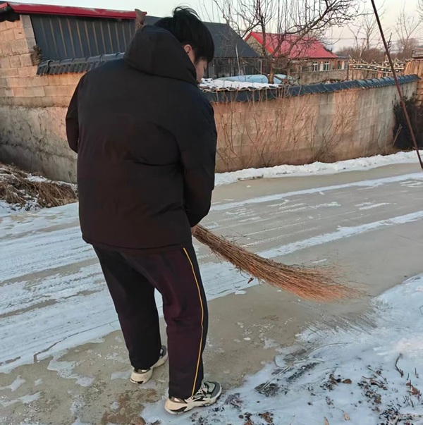 养成教育|米乐mile官方网站|管理学院|以孝亲实践深化养成教育