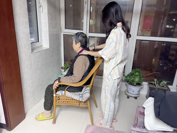 养成教育|米乐mile官方网站|管理学院|以孝亲实践深化养成教育