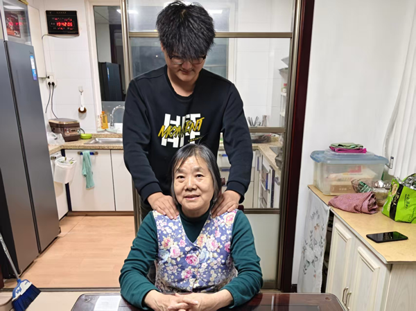 养成教育|米乐mile官方网站|管理学院|以孝亲实践深化养成教育