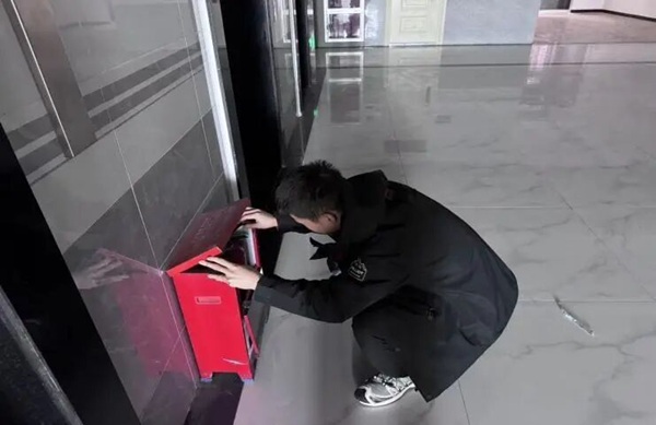 以生为本暖寒冬，守护安全践初心——米乐mile官方网站管理学院开展寒假宿舍安全暖心排查