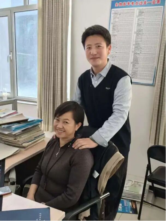 以孝润心 以育铸行——让孝老爱亲扎根养成教育沃土