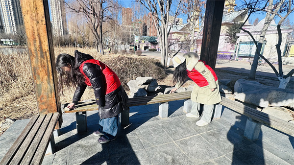 外国语学院“语翼”志愿服务队开展植物园“三下乡”实践活动