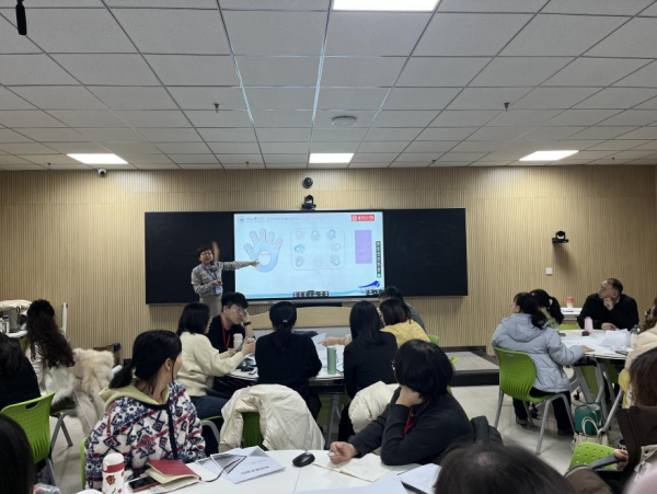 米乐官网举办骨干教师“教学进阶工作坊” 助力课堂提质